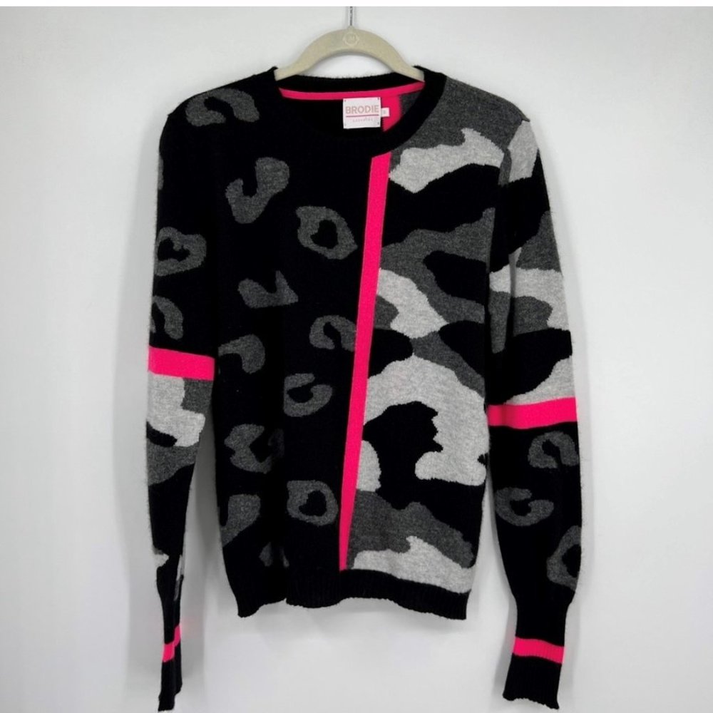 Brodie Cashmere Ava Camo Animal Print Roundneck Long Sleeves Jumper Sweater